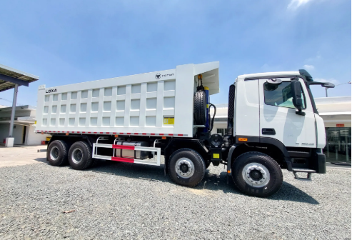 Fuel Efficiency and Longevity: The Value of Investing in the Right Heavy Truck