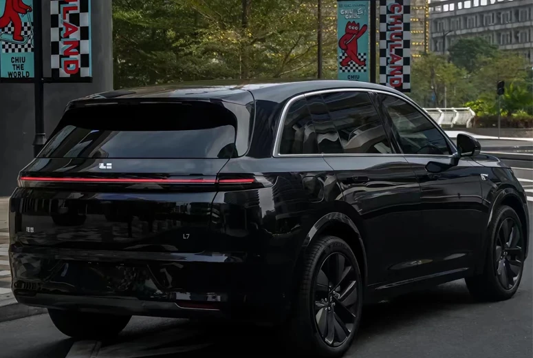 Choosing the Right Motor Oil for Your Car Maintenance Needs