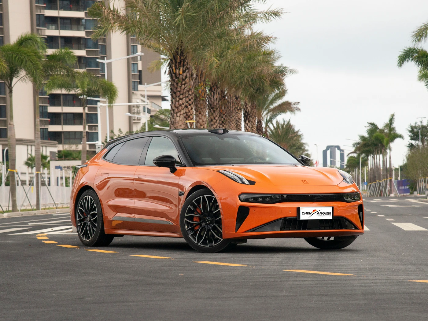 Myydään kylmäkuljetusvaunuja eri malleissa ja kokoissa