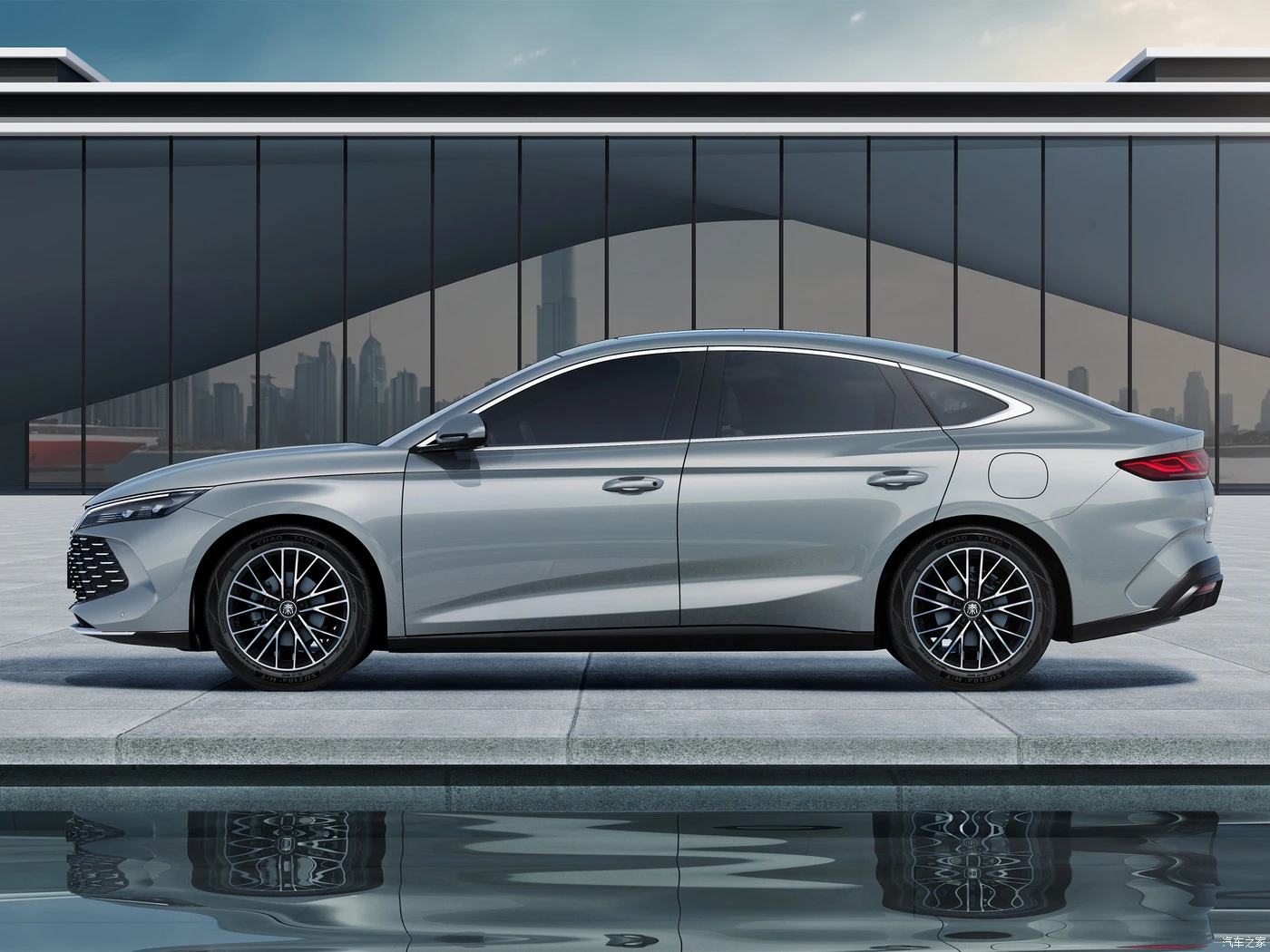 Exploring the Latest Innovations at a Power Auto Showroom Experience