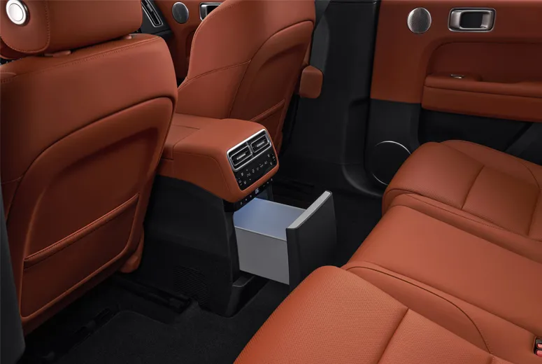 8 passenger 4wd vehicles