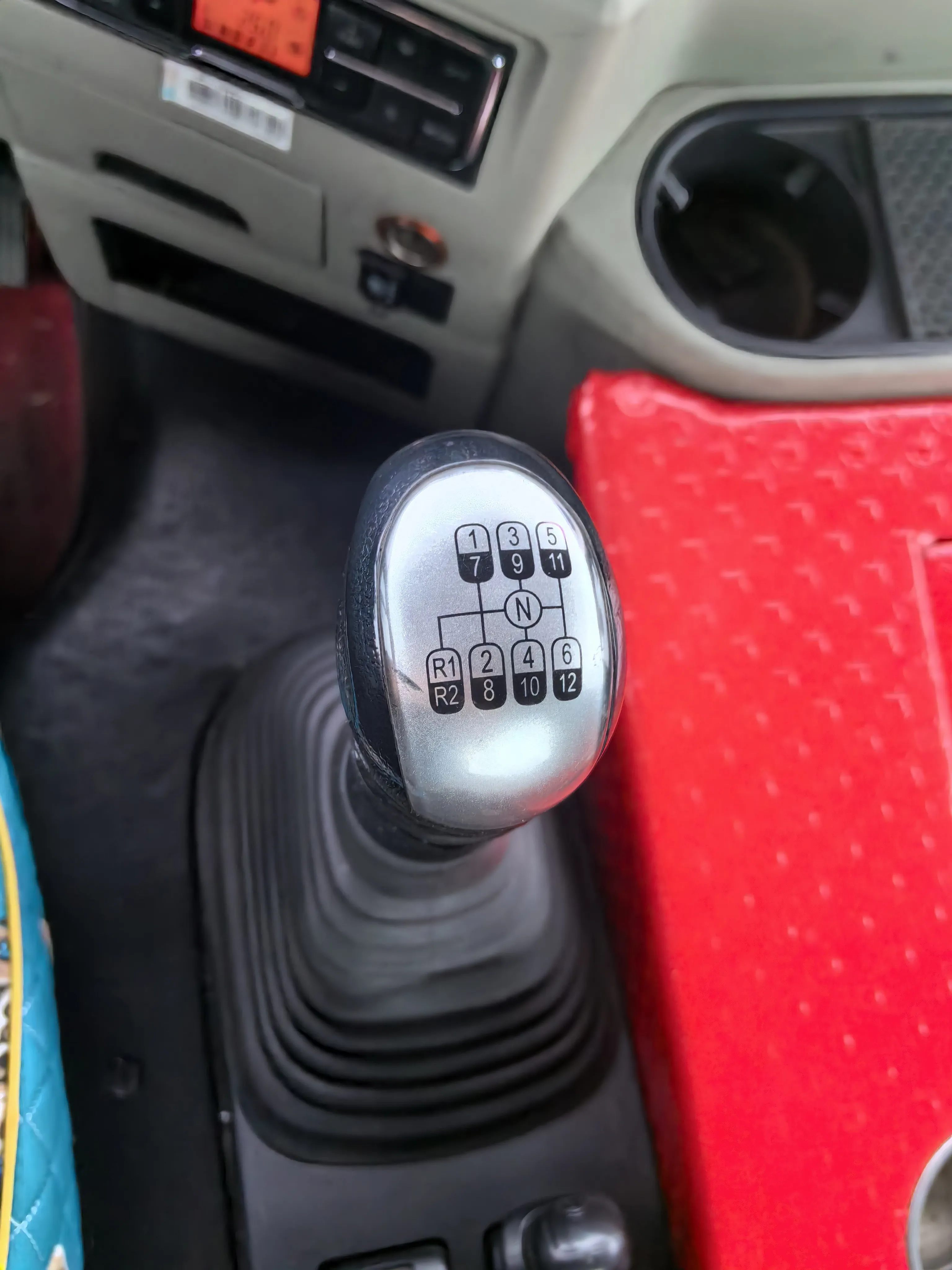 Alternative Chassis Components for Replacement and Upgrades in Vehicles