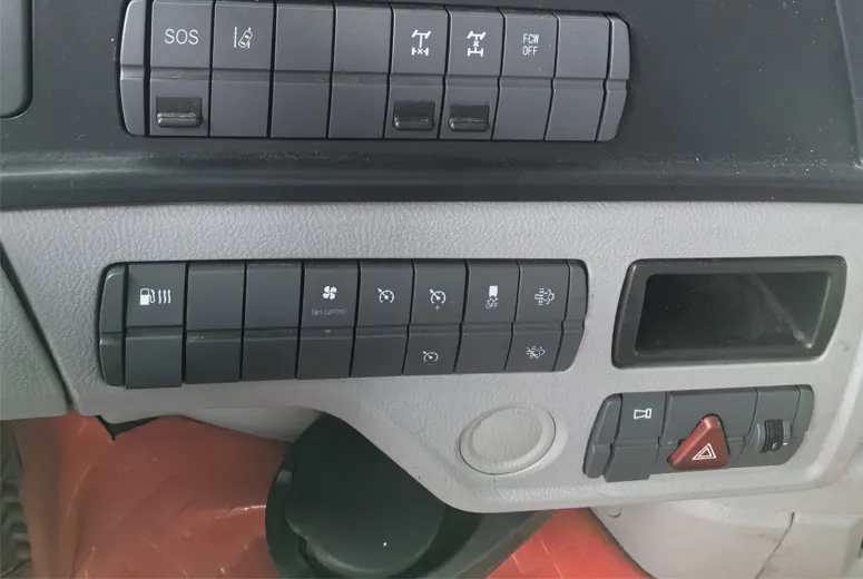 2023 Year Foton Daimler Auman Gtl470 6x4 Tractor