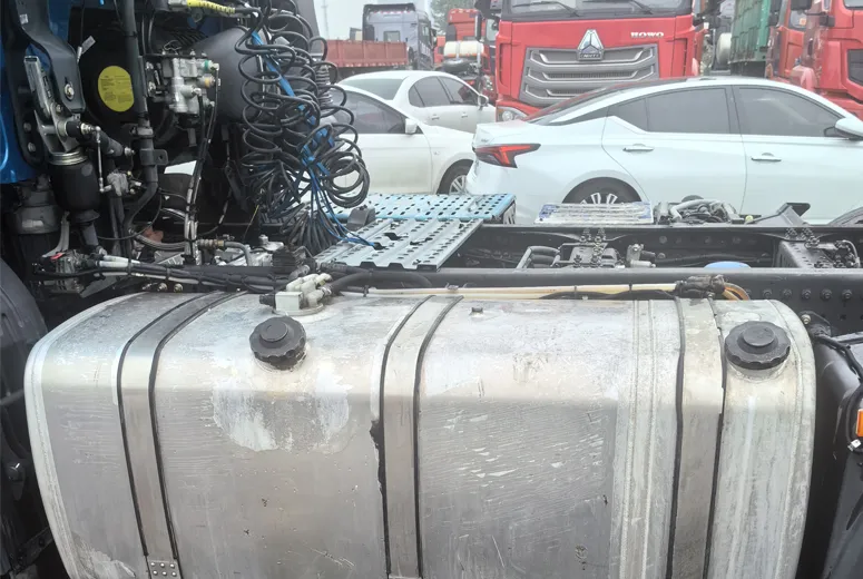 2023 Year Foton Daimler Auman Gtl470 6x4 Tractor