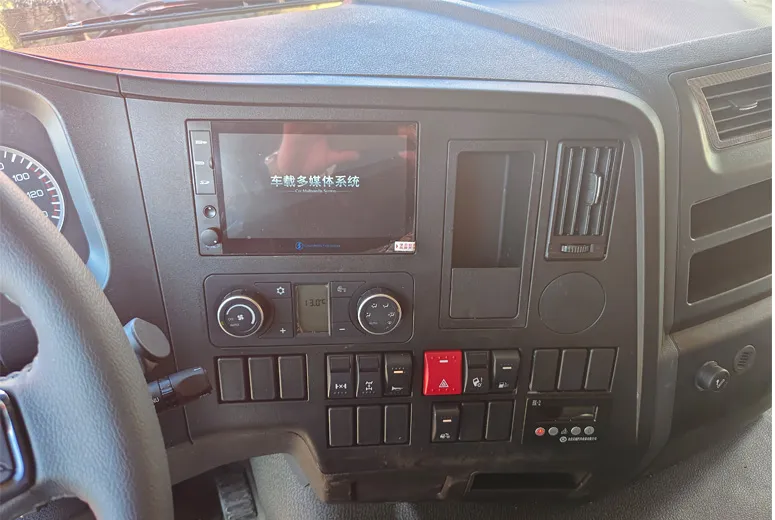 SHACMAN X3000 6*4 Tractor Truck High Roof SHACMAN X3000 6*4 Tractor Truck High Roof