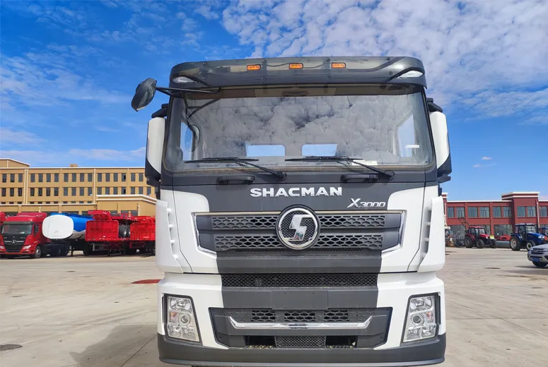 SHACMAN X3000 6*4 Tractor Truck Flat Roof