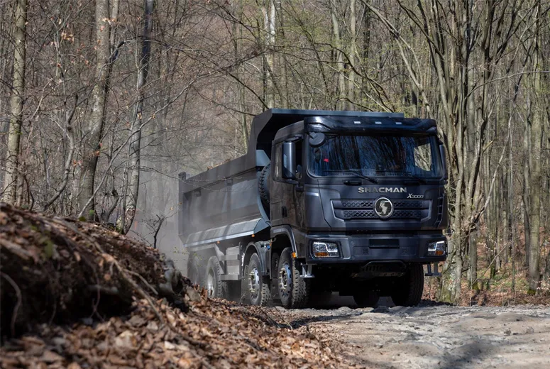 SHACMAN X3000 8*4 Dump Truck Flat Roof