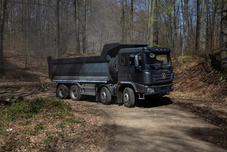 SHACMAN X3000 8*4 Dump Truck Flat Roof