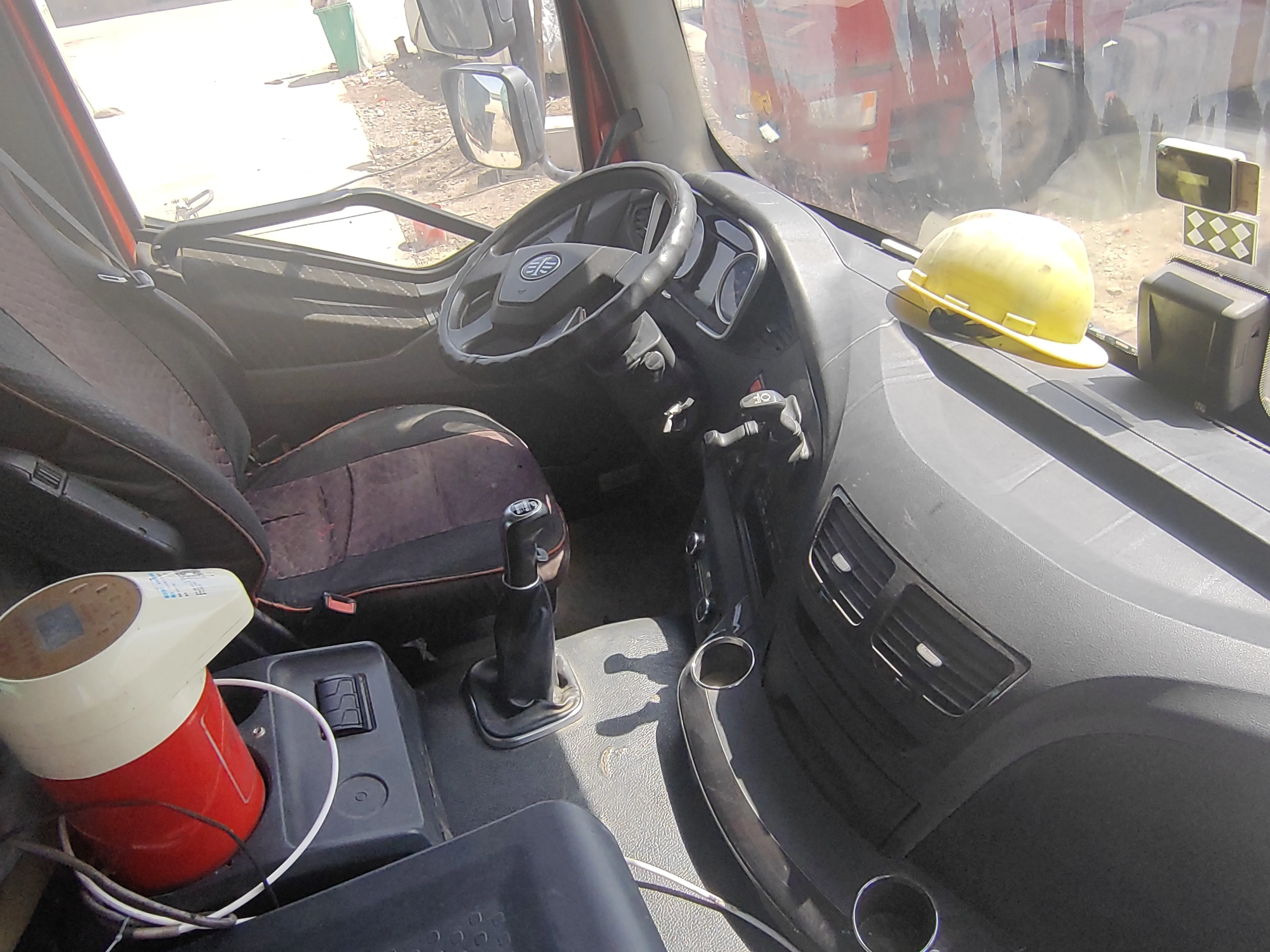 2020 Year FAW J6P 420HP 6x4 Tractor