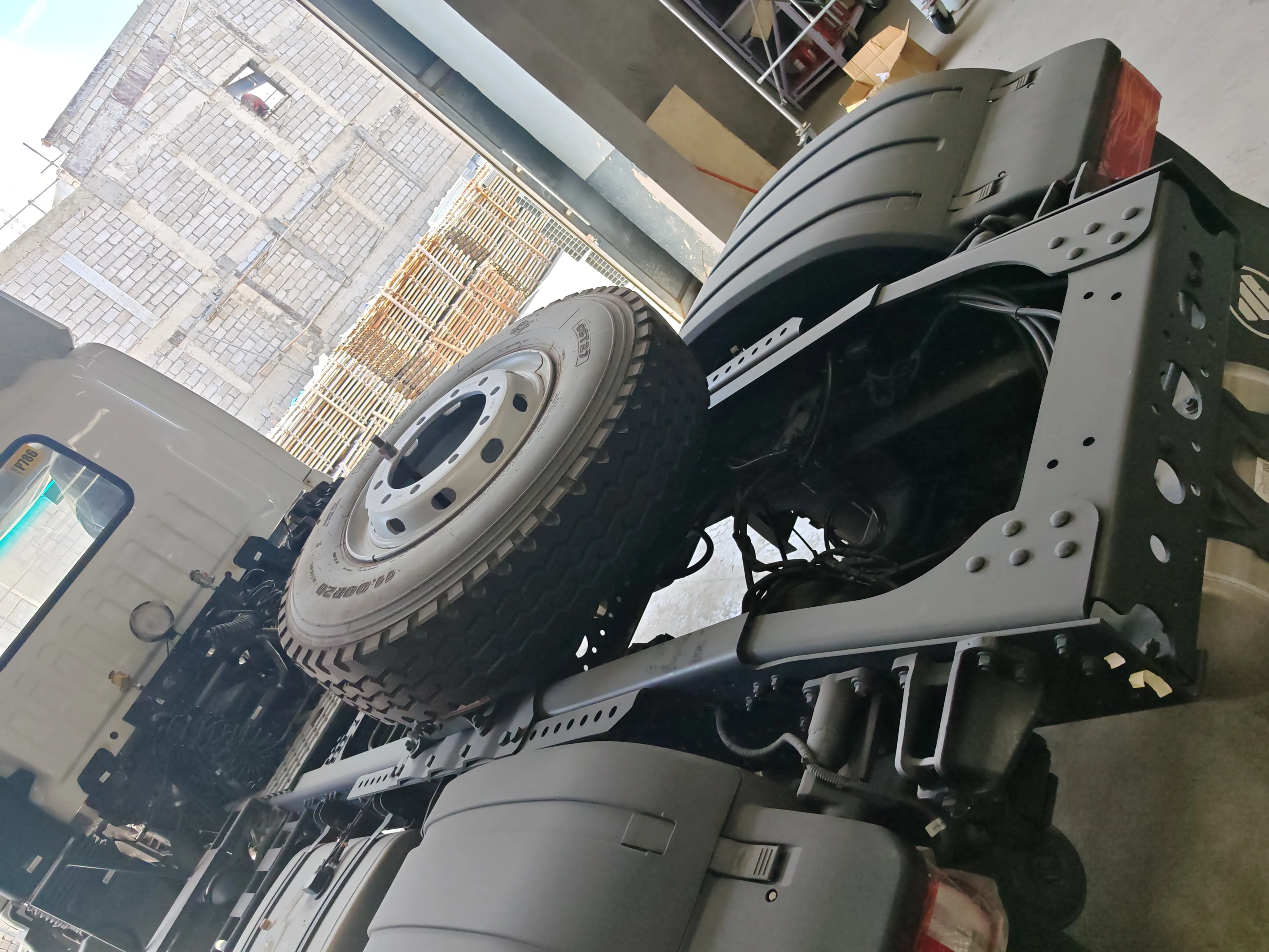 FOTON AUMAN EST-M 4*2 Tractor Truck