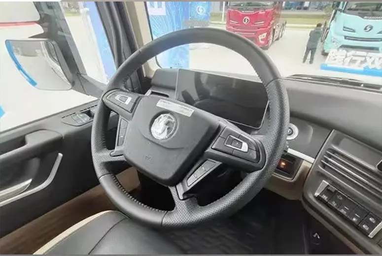 SHACMAN X5000S CNG 6*4 530HP Tractor Truck High Roof