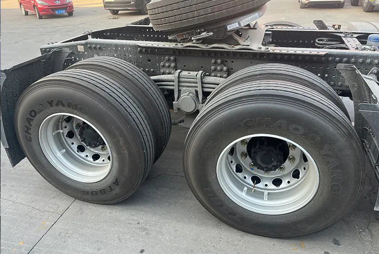 FOTON AUMAN Star Wing GTL 580HP Tractor Truck