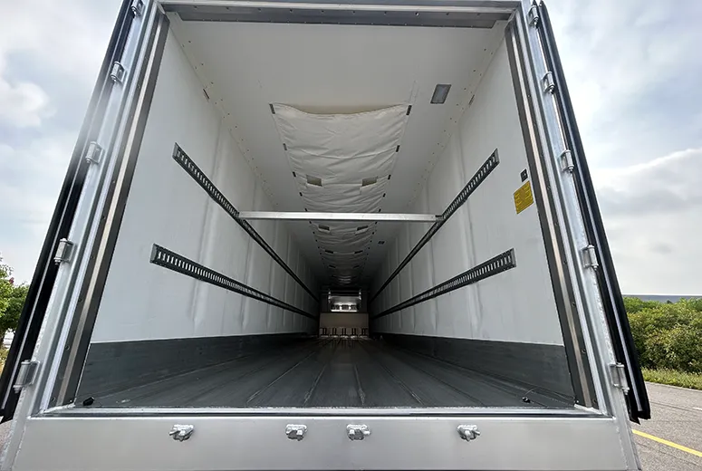 Fuzhi Refrigerated semi-trailer