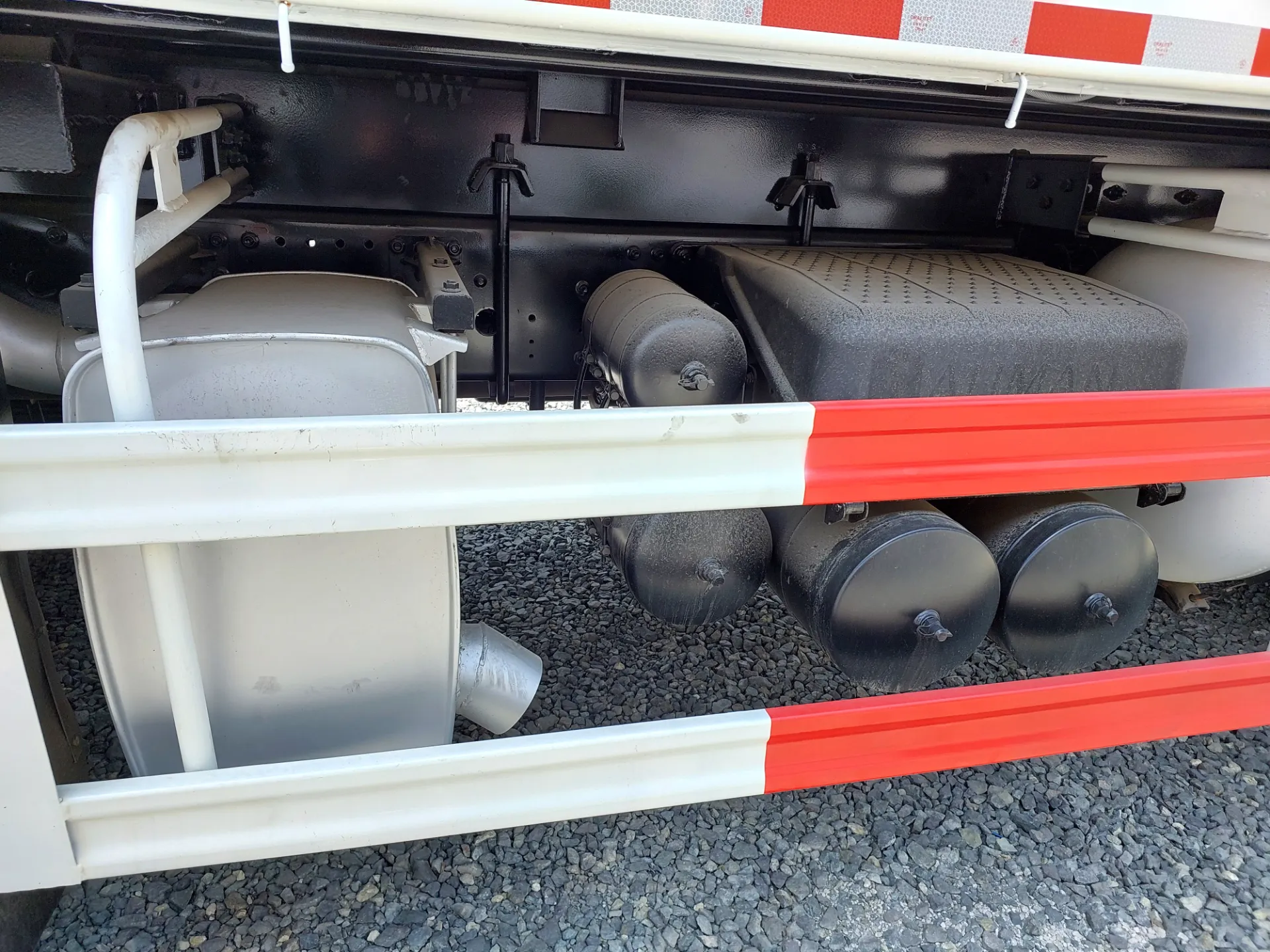 FOTON AUMAN GTL-E 8X4 Dump Truck