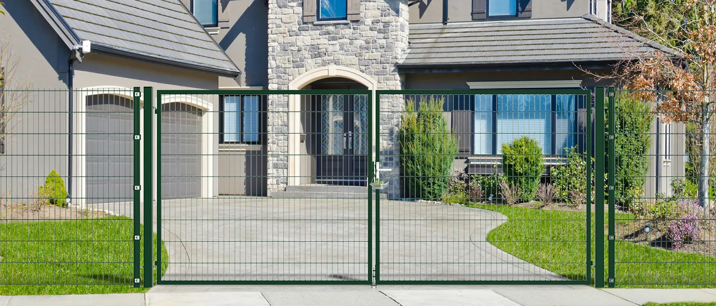6/5/6 2D MESH FENCING GARDEN GATES WIDTH 400CM & HEIGHT 180CM GREEN & GREY SQUARE POST & FRAME