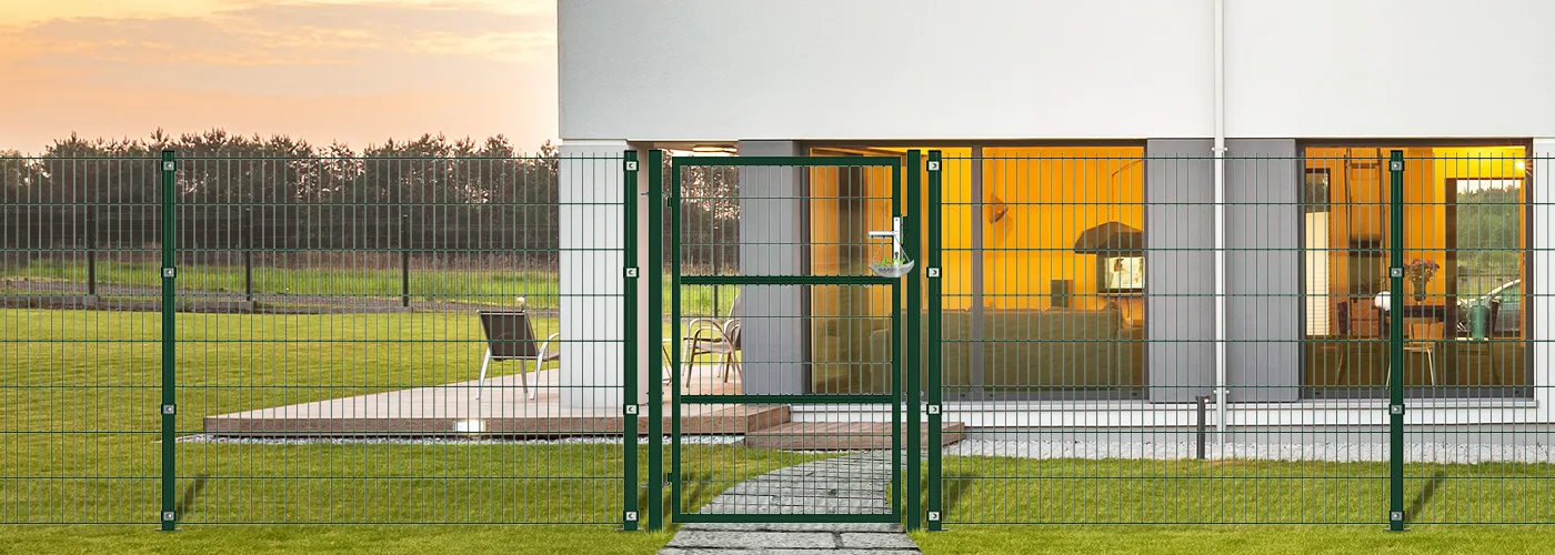 COMPOSITE WIRE MESH GARDEN GATE WIDTH 100CM & HEIGHT 160CM GREEN & GREY SQUARE POST & FRAME