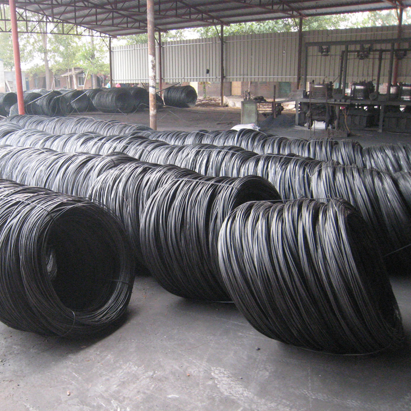 Black Iron Wire in Fencing and Mesh Applications