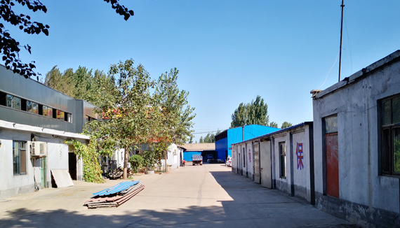 YaJiaDa has become a modern enterprisewith 10 senior engineers, over 300 technical staff and more than 100 sets of production