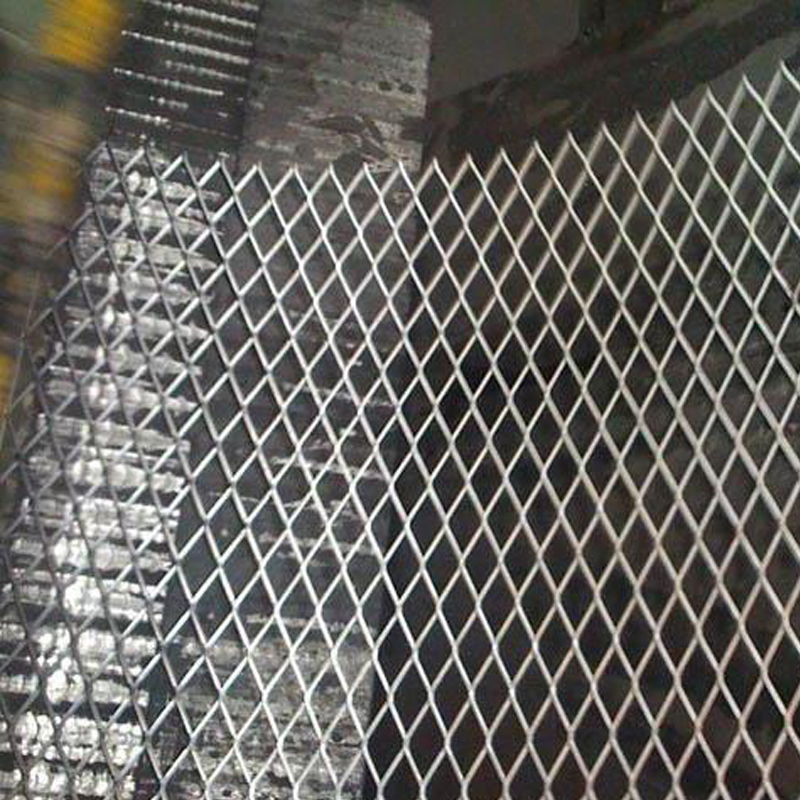 Expanded Metal: Strong, Versatile & Cost-Effective Mesh