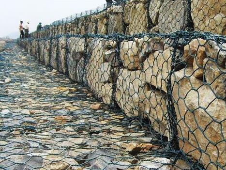 The stability and finishing function of stone cage net