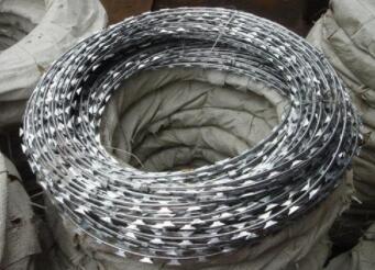Railway galvanized blade barbed rope