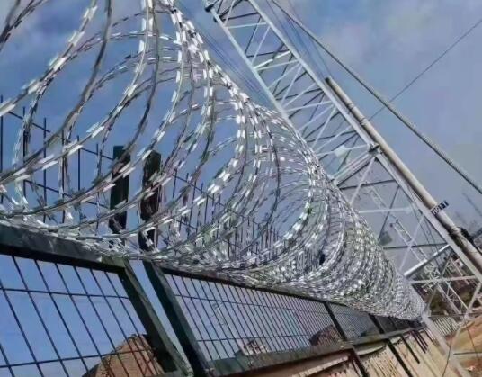 The role of blade barbed rope in railway safety protection