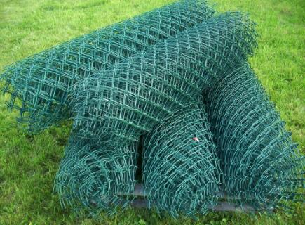 The anticorrosion effect of different materials is the same