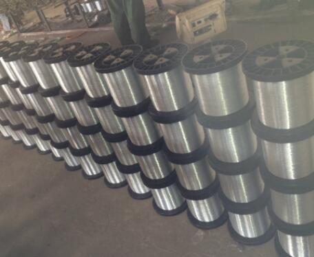 Causes of corrosion of wire crevices