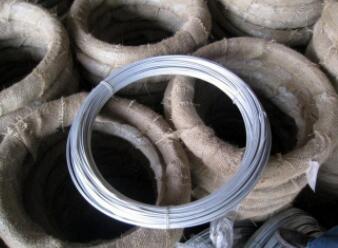 What is the difference between galvanized iron wire and stainless steel wire