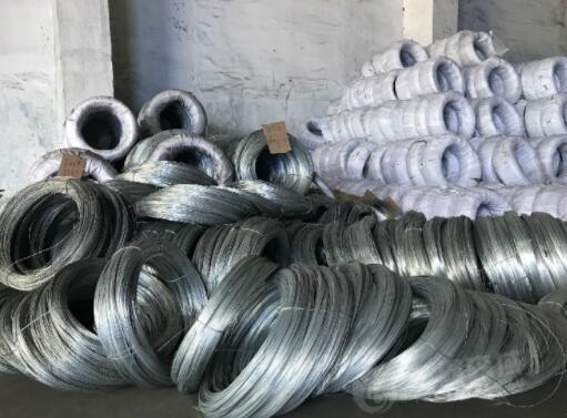 Understanding the Expenses Involved in Installing Razor Wire Fencing