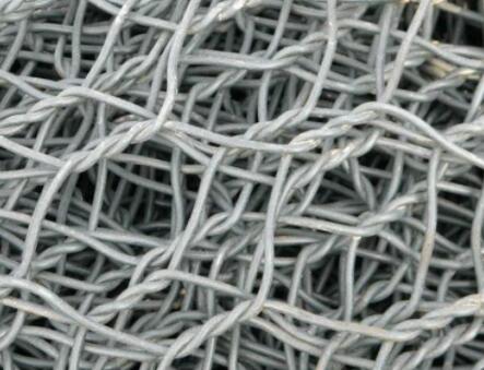 स्क्वायर जालीका साइजहरूको बारेमा जानकारी र चयन उपायहरू