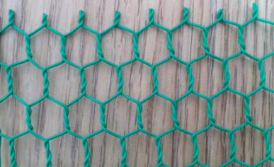 Dip plastic six – side barbed wire