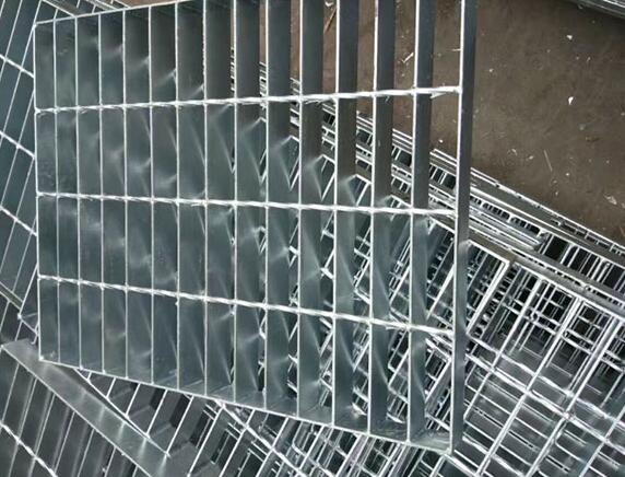 How to hot plate steel plate