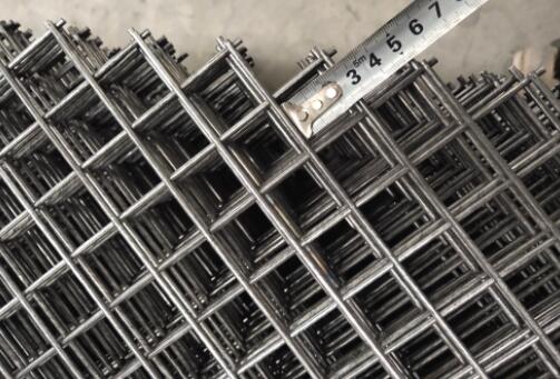 မလေးမလှုပ်လွှက်စေမည့် သွပ်ထုတ်လွှင့်ချုပ်မှုတ် ကြမ်းတမ်းမြှုပ်ထုတ်ထားသော ဧရိယာ