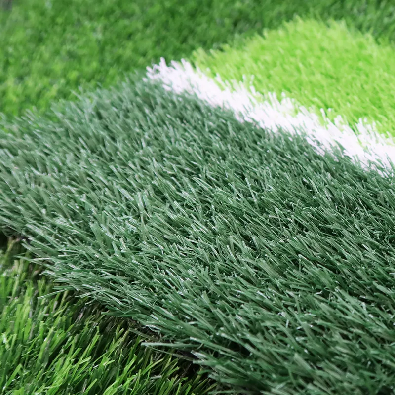 Guide to Choosing the Best Artificial Grass Fitters for Your Lawn Installation Needs