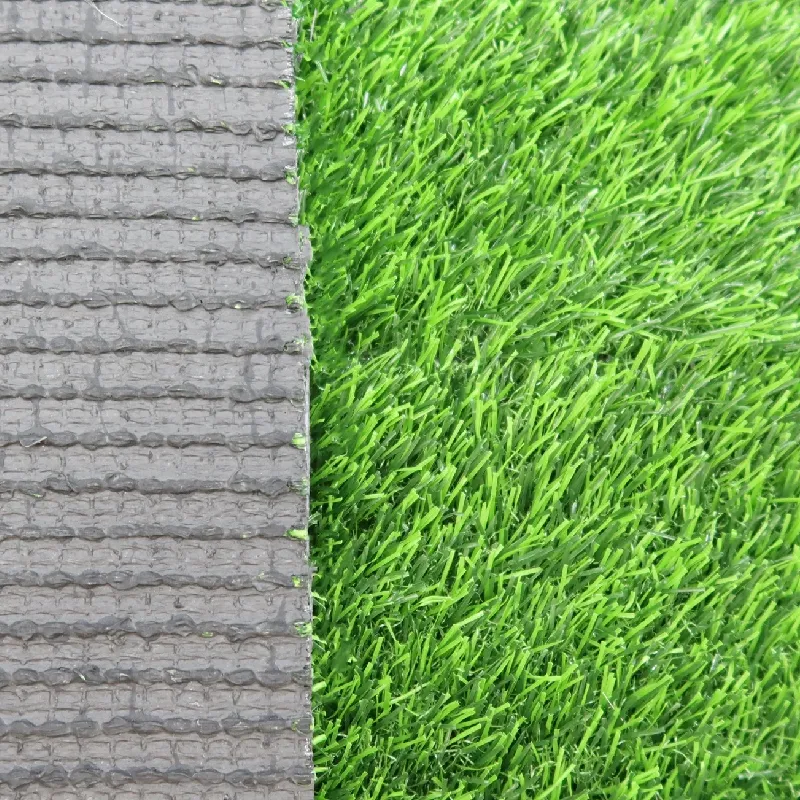 artificial grass hot for dogs