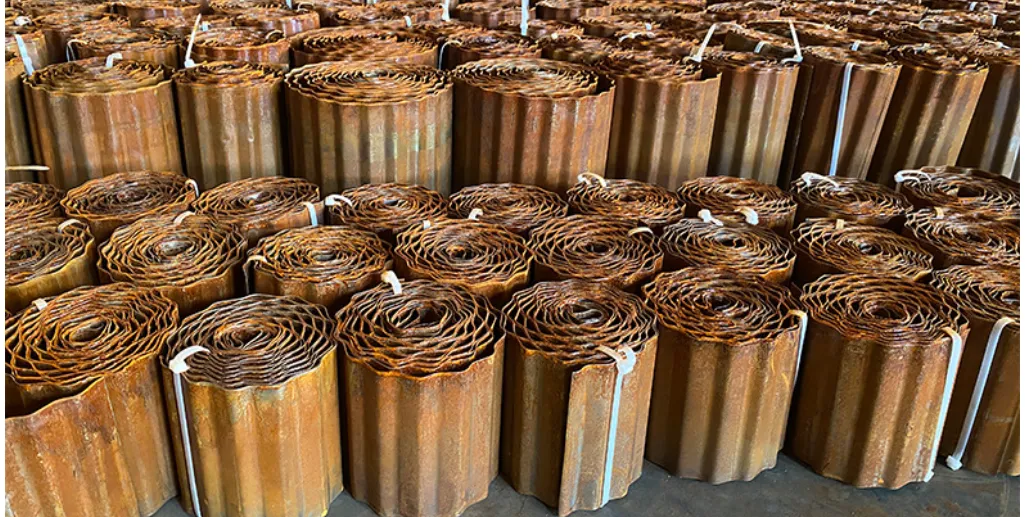 Landscape Edging Border Corrugated Galvanized Steel / Corten Steel Fence Garden Edging for Borders Flower Bed Lawn