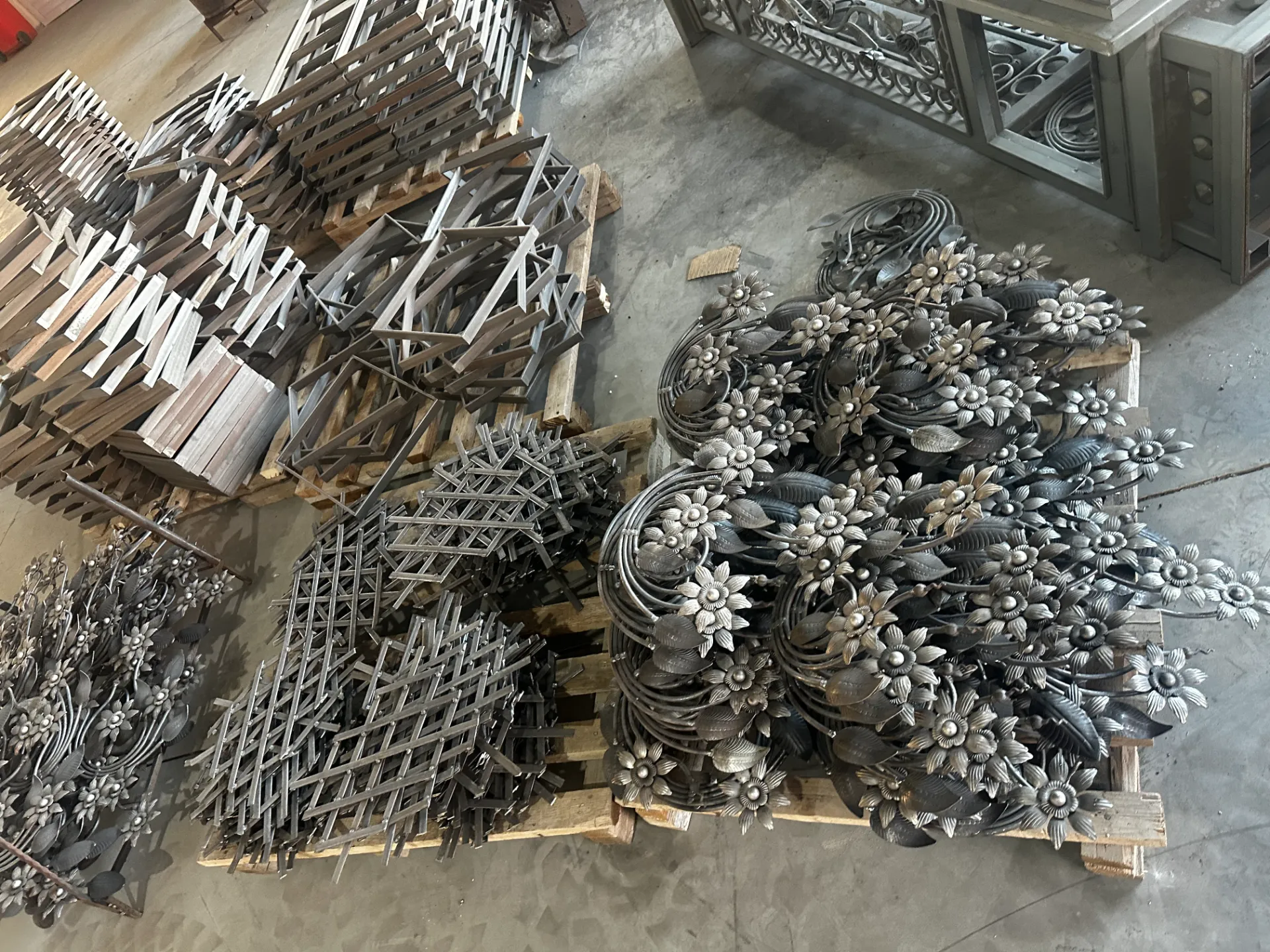 High Quality Beautiful and Cheap Price Small Border Fence