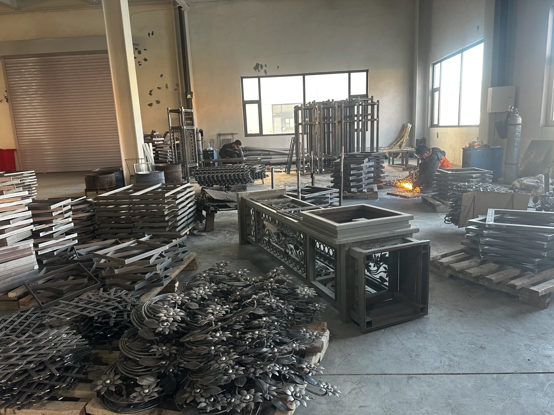 High Quality Beautiful and Cheap Price Small Border Fence