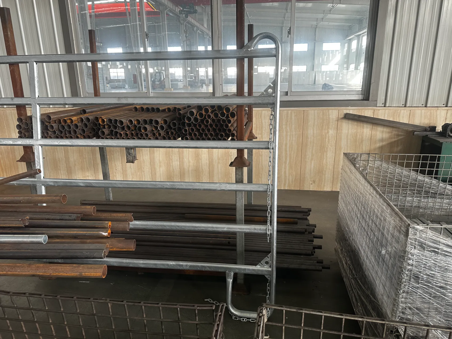 High-Quality Animal Corral Horse Fence Movable Racetrack Fence for Sheep Farm Zoo