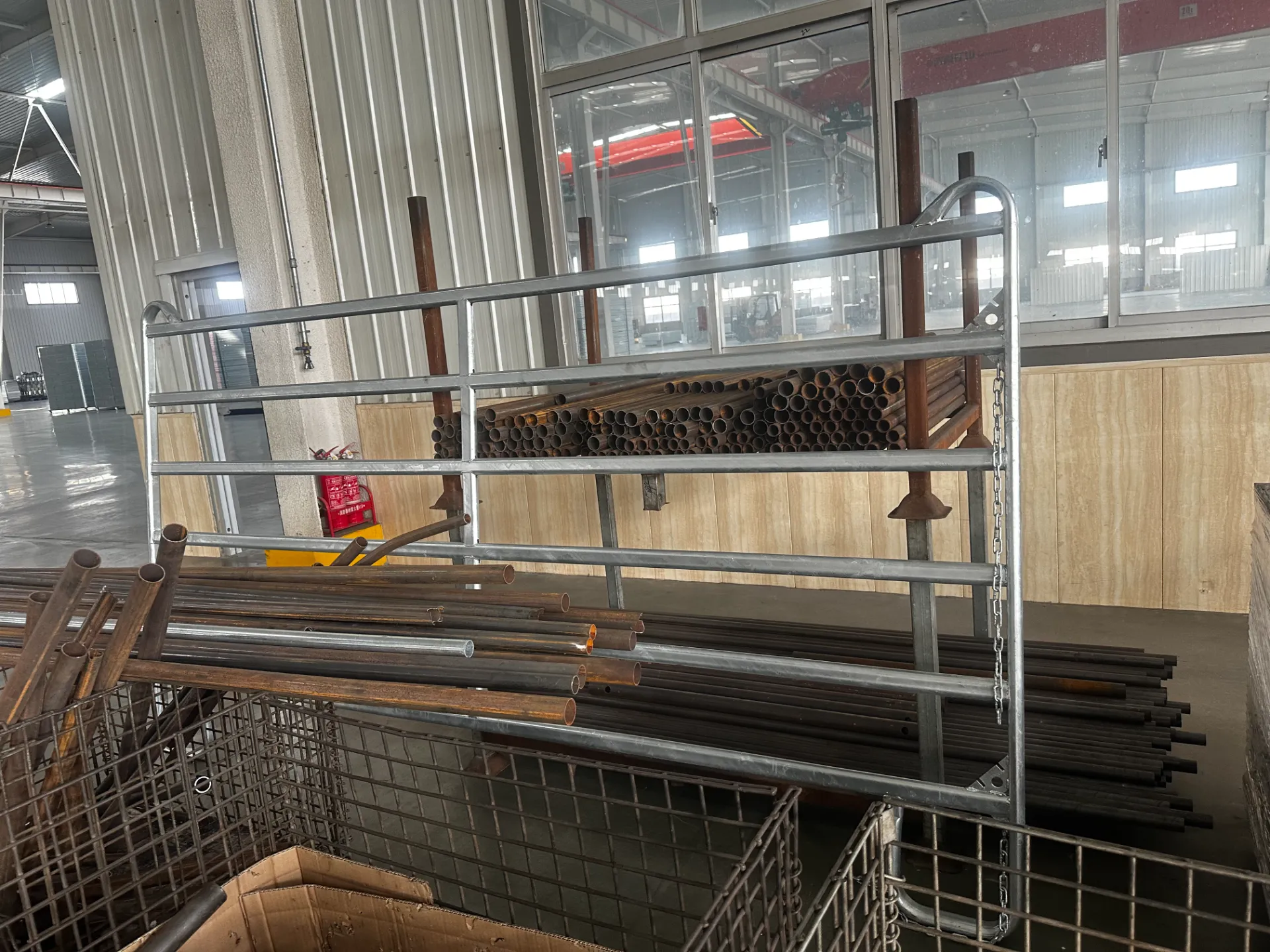 High-Quality Animal Corral Horse Fence Movable Racetrack Fence for Sheep Farm Zoo