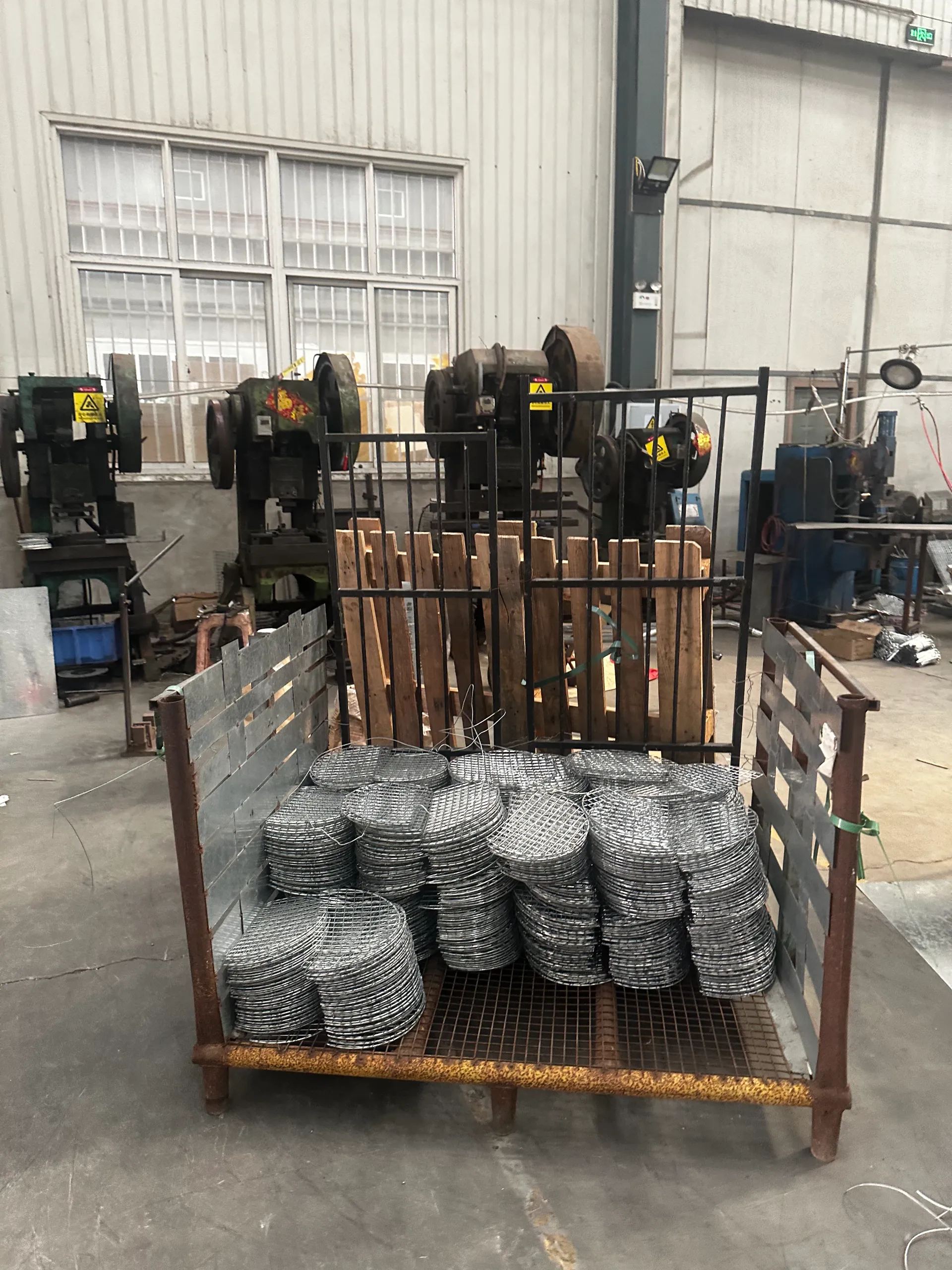 High Quality Metal Wire Mesh Mouse Trap Cage Rat Catcher Cage Sustainable Mouse Repeller Animal Control