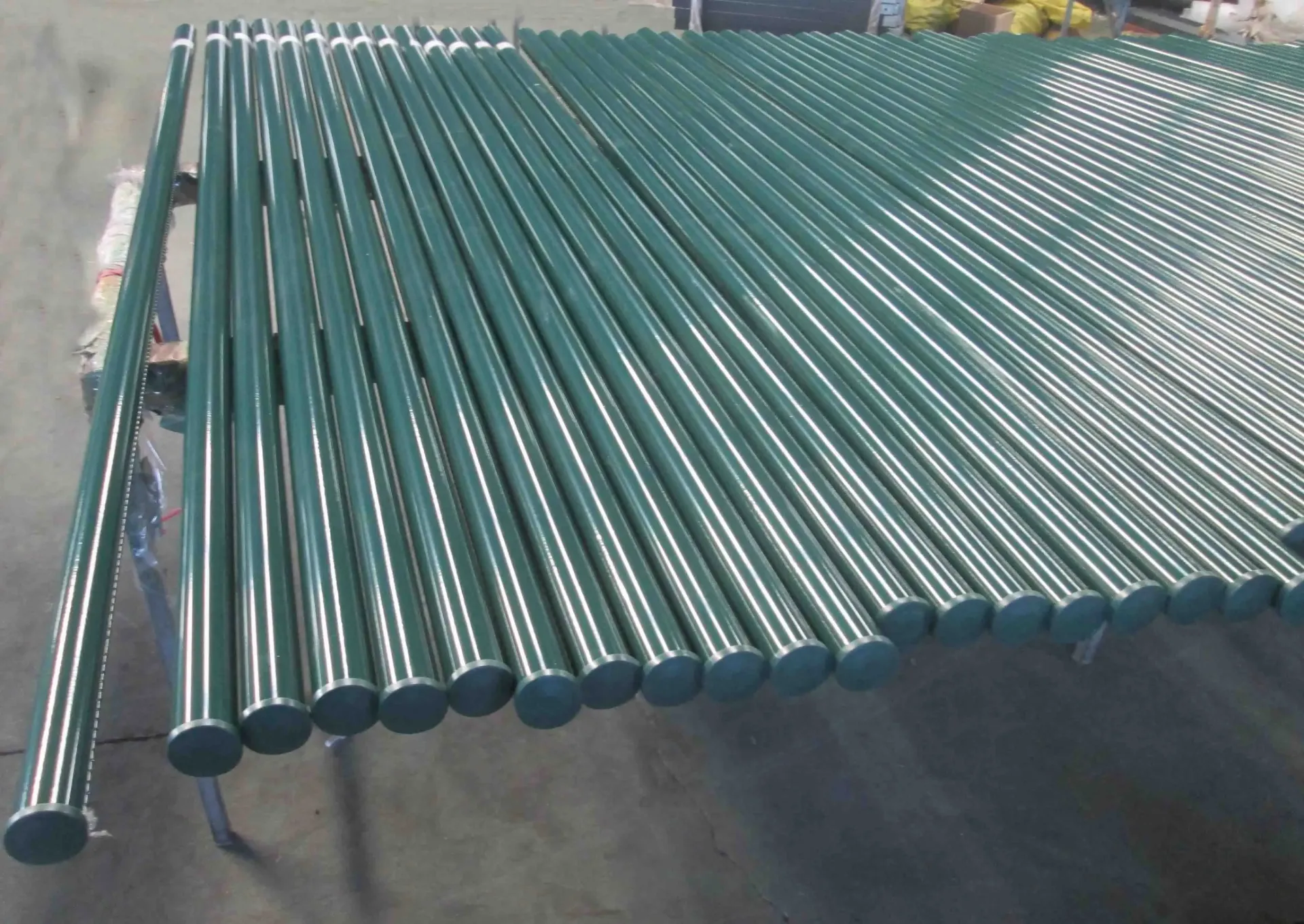 Hot-Selling Round Post, Suitable For All Kinds Of Fences