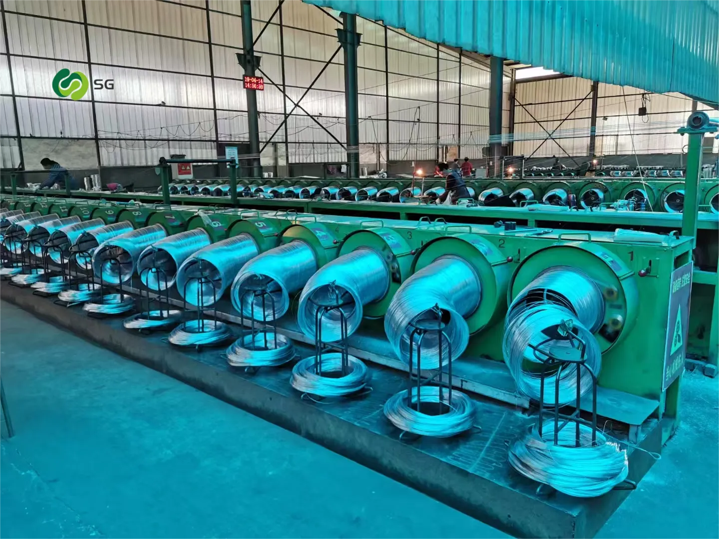 Supply High Quality PVC Coated Silver Wire,Galvanized Wire and Annealed wire for Home /Garden Bundling