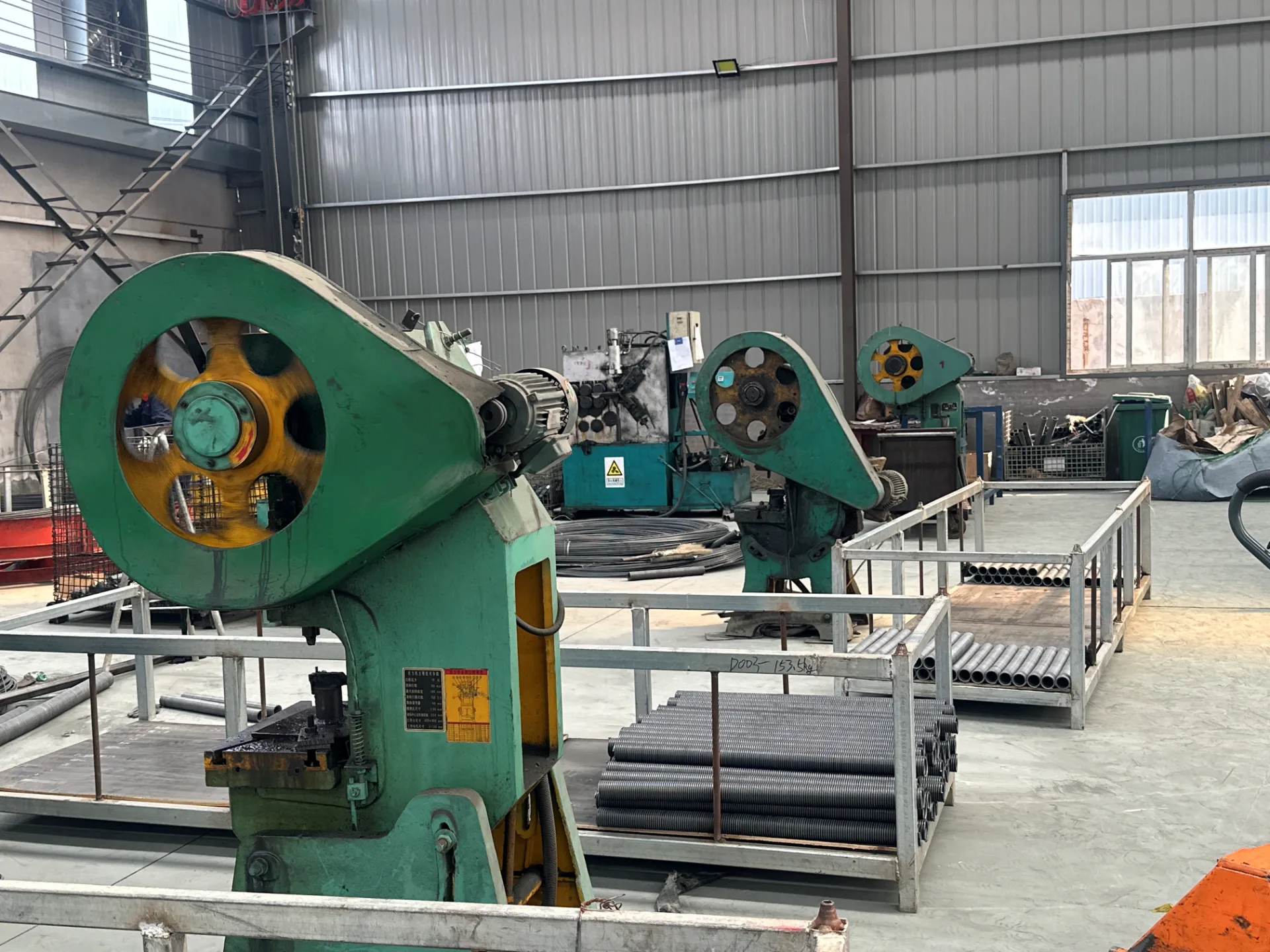 Spiral Anchor With Folding Ring