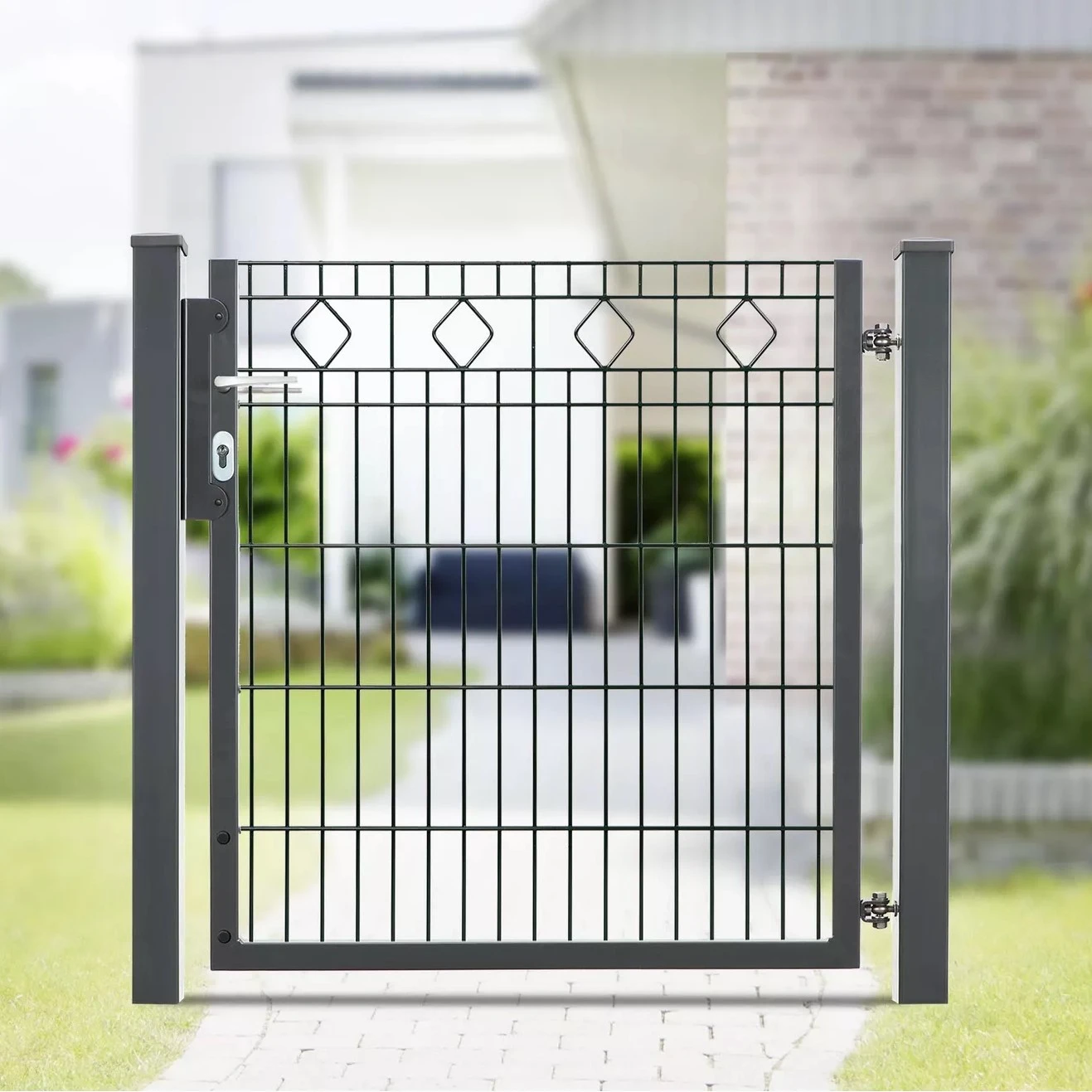 Large Single Gate in Agricultural Settings