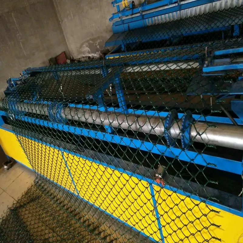 Read More About chain link garden gate