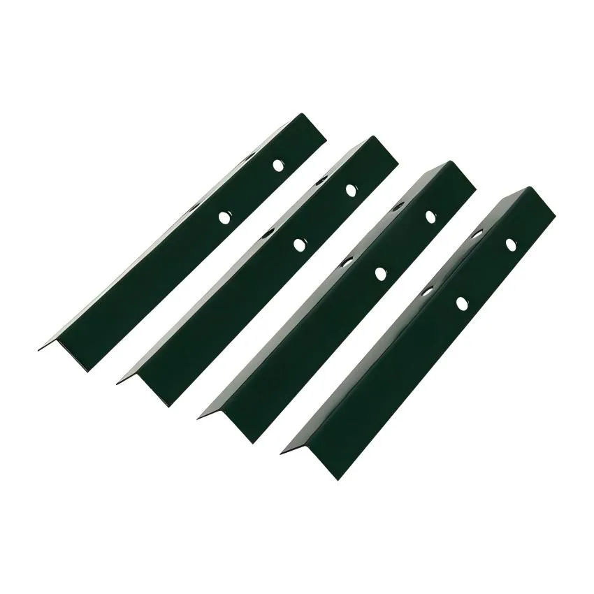 Outdoor Fence structure with L-Posts