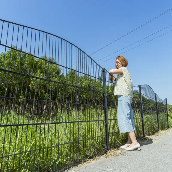 2D Corrugated Twin Wire Garden Fence - Decorative & Durable