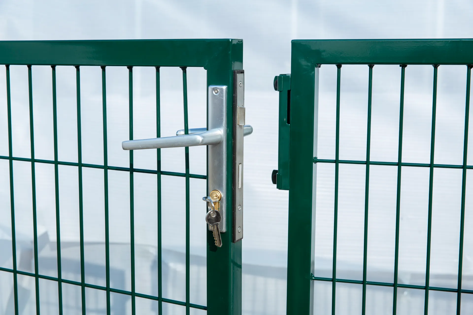 PVC Powder Coated Double Swing Gate - Hebei Peiling Tech|Corrosion Resistance&amp;UV Protection